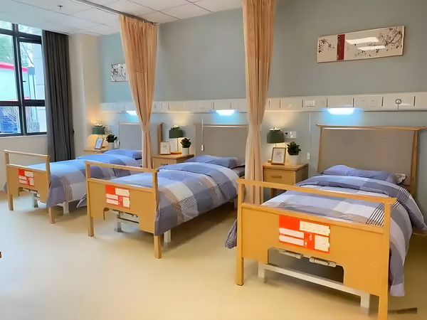 留学研究生落户深圳_于佩尔：热爱永远不会消失 不过怕和她也吵架我们